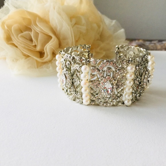 BRIDAL JEWELRY BRACELET